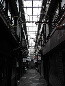 gray concrete hallway thumbnail