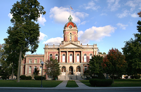 Elkhart County Courthouse in Goshen, Indiana thumbnail
