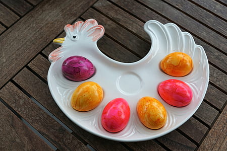 white chicken egg plate thumbnail