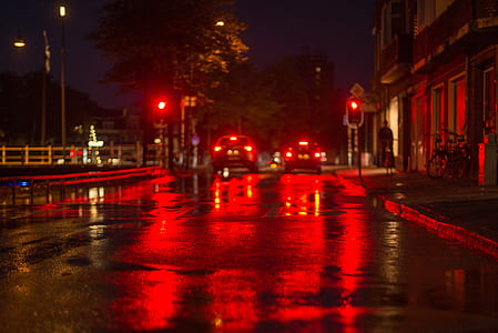 two vehicles stopped on red light thumbnail