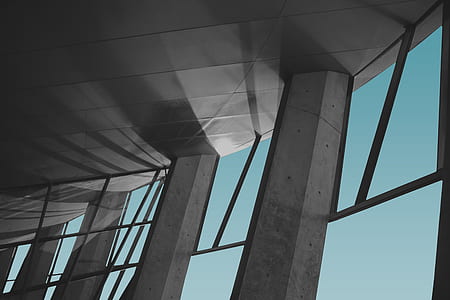 gray posts thumbnail