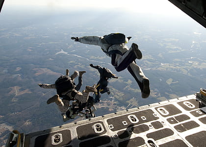 people sky diving thumbnail