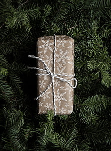 brown gift wrap thumbnail