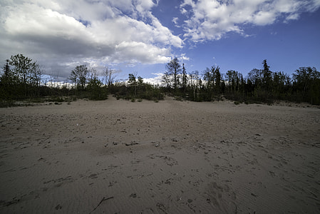 Clouds over the sand dune at Lesser Slave Lake Provincial Park thumbnail