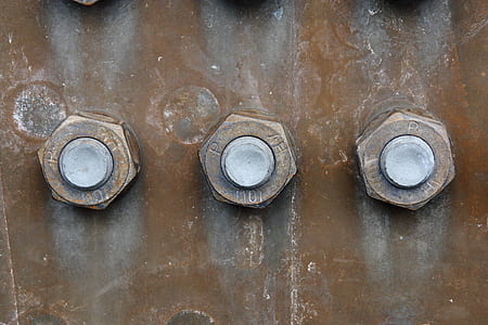 brass-colored knot thumbnail