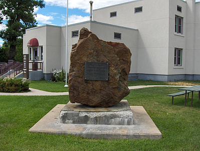 Timmins Chamber of Commerce with Rock and Plaque in Ontario, Canada thumbnail