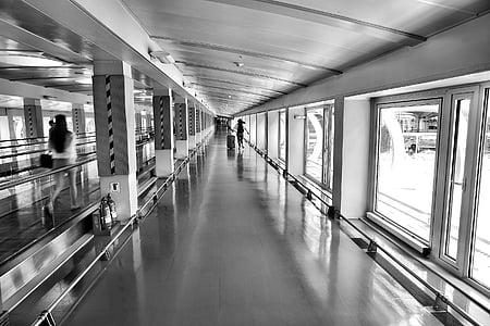 international airport interior thumbnail