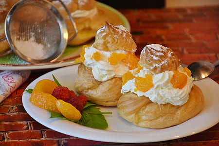 two brown pastries thumbnail