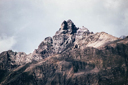 close-up photography of brown mountain during daytie thumbnail