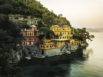 houses near body of water thumbnail