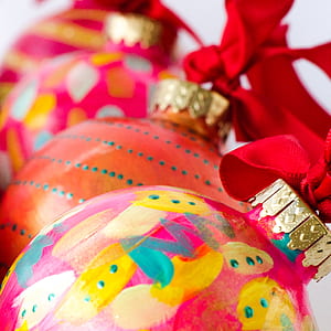 selective focus photography of two pink and red baubles thumbnail