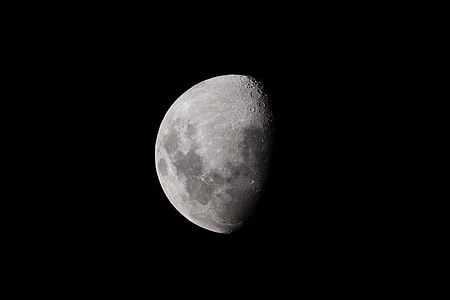 moon photograph thumbnail