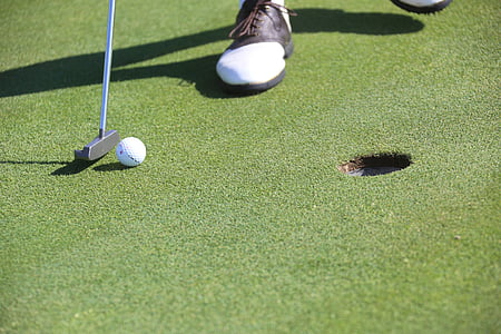 person playing golf thumbnail