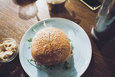 burger on ceramic plate thumbnail