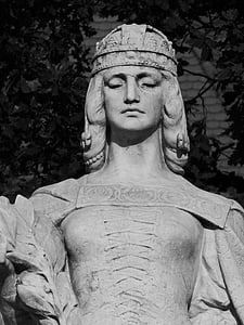 white concrete female statue thumbnail