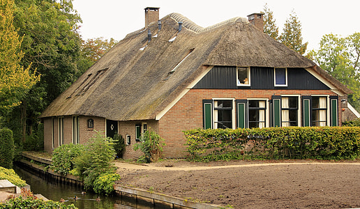 Reed Roof, Built On Water thumbnail