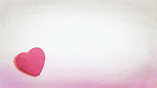 heart-shaped pink cookie thumbnail