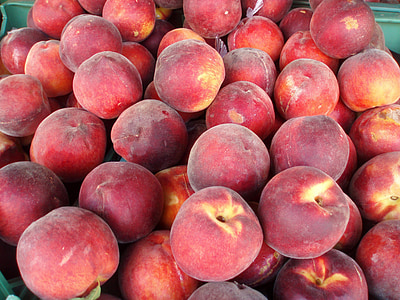 pile of ripe apple fruits thumbnail