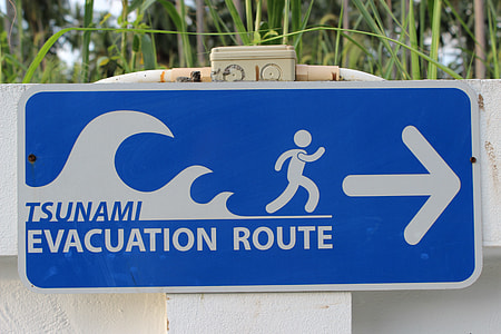 tsunami evacuation route signage thumbnail
