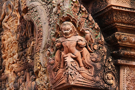 brown concrete statue thumbnail