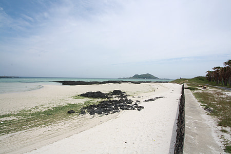 panoramic photo of shoreline thumbnail