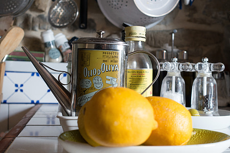 two citrus fruits on plate thumbnail