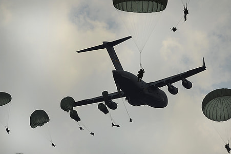 Airborne Paratroopers being dropped from a C-17 thumbnail