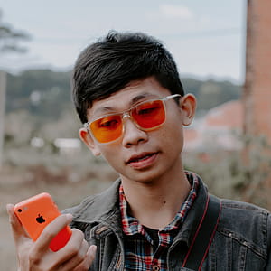 Man Wearing Blue Denim Jacket thumbnail