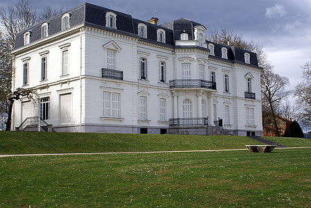 Romantic Building, Architecture thumbnail