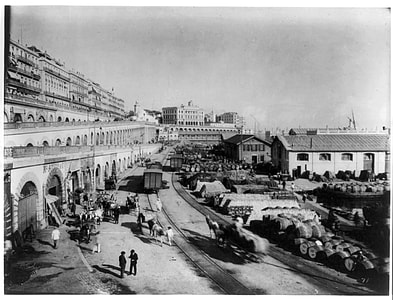 Algiers depot and station grounds of Algerian Railway in 1894 thumbnail