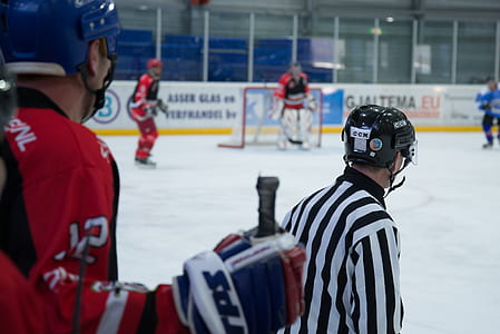 Hockey Players on Rink thumbnail
