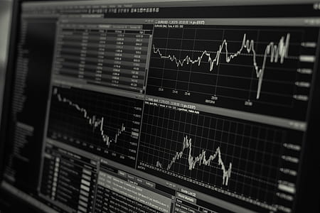 grayscale photo of line graph thumbnail