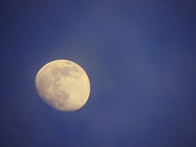moon under blue sky thumbnail