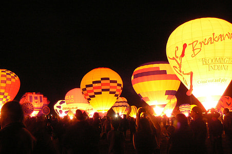 Hot Air Balloon Glow in Albuquerque, New Mexico thumbnail