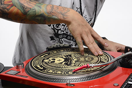 person spinning turntable thumbnail
