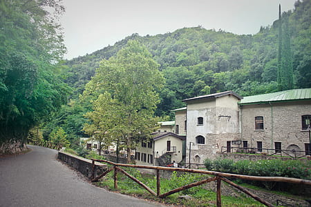 View Of Trail to the ruins of the paper mills in Toscolano-Maderno, Italy thumbnail