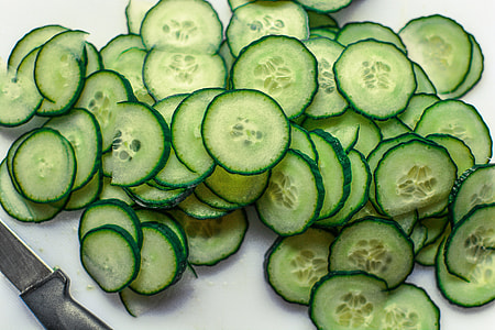 sliced cucumbers thumbnail