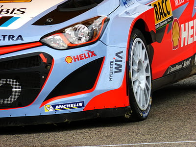 gray and red stock car thumbnail