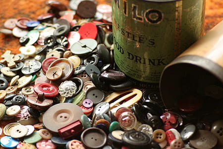 assorted-color-and-size button lot thumbnail