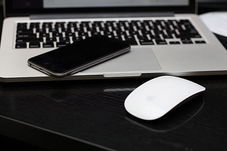 space gray iPhone 6 thumbnail