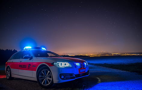 photo of white BMW police car thumbnail