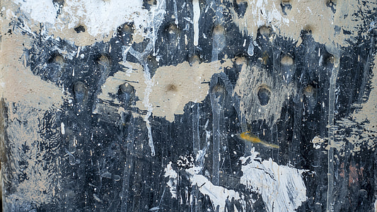 close-up photography of black and brown board thumbnail