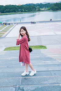 Woman Wearing Pink 3/4-sleeved Midi Dress thumbnail