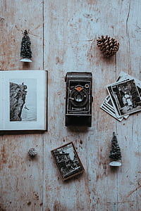 black point-and-shoot camera thumbnail