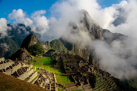 landscape photography of mountain thumbnail