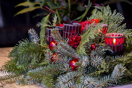 green Christmas tree thumbnail