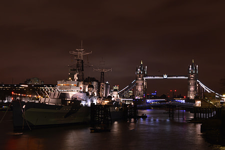 Tower Bridge, London at night thumbnail