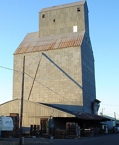Grain Elevator around Halsey, Oregon thumbnail