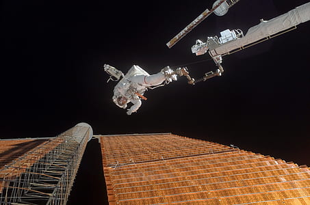 astronaut in space thumbnail