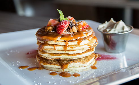 pancakes topped with fruits thumbnail